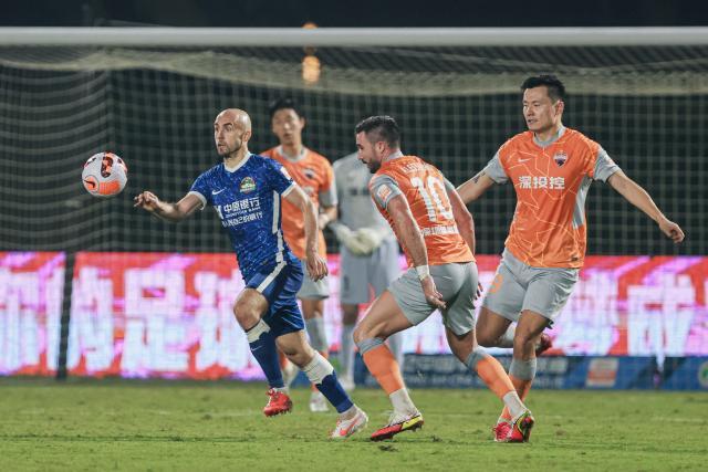 星空体育官网-【中超】陈克强破门阿奇姆彭失点 深圳队0比2河南